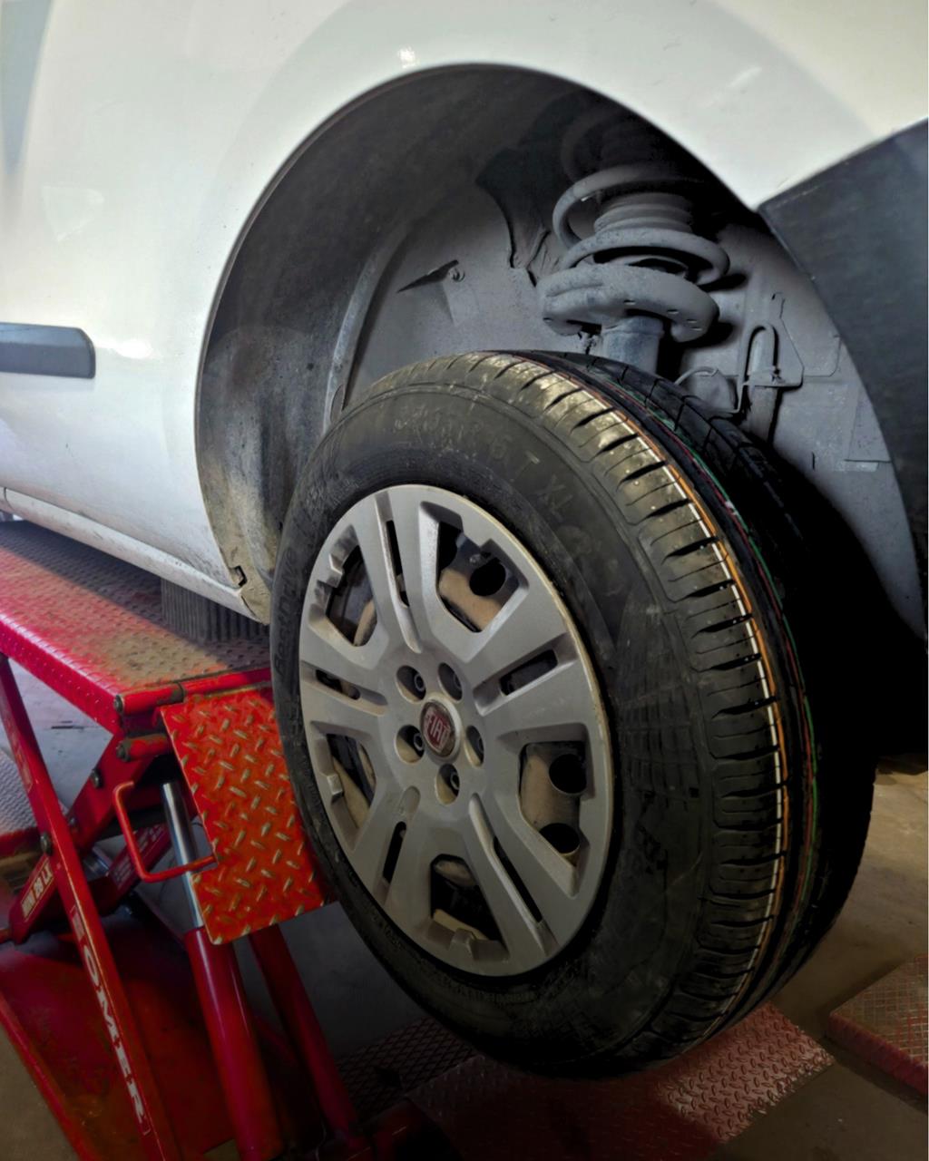 Cambio Gomme Premium Lugo Centro Gomme Bestdrive